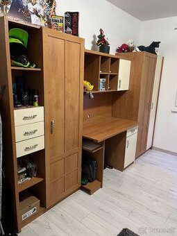 Predám zostavu do detskej izby – posteľ + nábytok