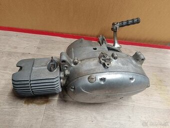 Nejazdeny motor Jawa pionier uloženka