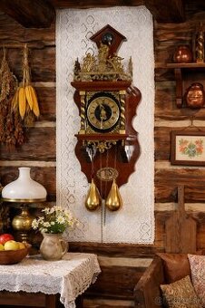 Starožitné Zánské dvouzávažové hodiny