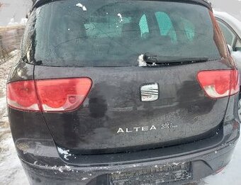SEAT ALTEA XL 2012 predám PIATE DVERE, PREVODOVKA a iné diel