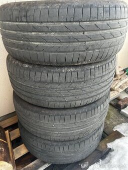 Predám pneu