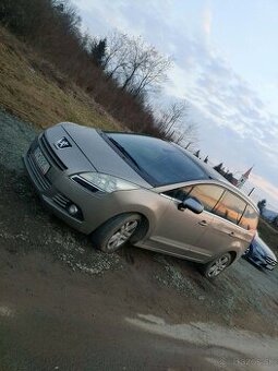 Peugeot 5008 1.6 HDi