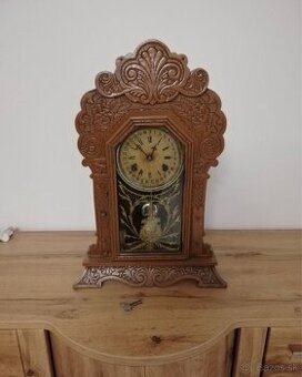 Predám starožitne Americké stolové hodiny z konca 19. stor.