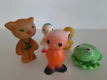 Staré gumené pískacie hračky