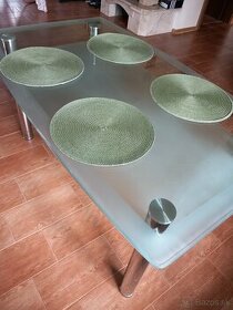 Kuchynský stôl - 1
