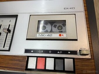 Stolový kazeťák BRG MK-42-REZERVOVANÉ-