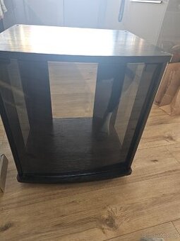 Komoda pod tv