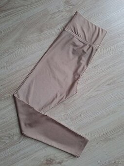 Krásne elastické béžové legíny veľkosť S/M Veronika IN.