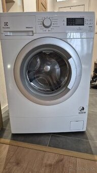 Práčka Electrolux