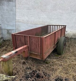 Vlečka za traktor