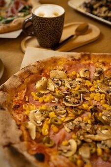 Príjmeme Pizzéra/Pizzérku
