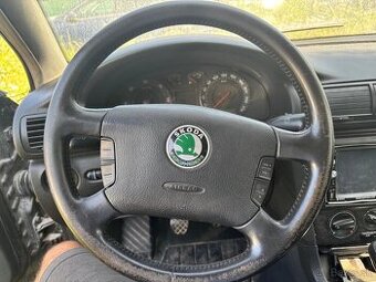 Superb 1 multifunkčný volant