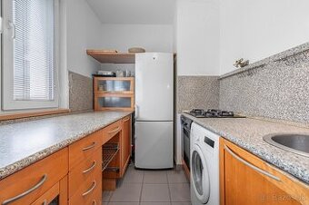 Na predaj | 2 izbový byt 62,45 m² s loggiou - Studenohorská
