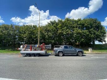 Autodoprava sypkeho materialu, aut a strojov