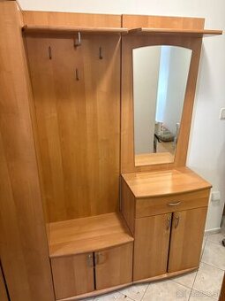 Predám chodbovú zostavu