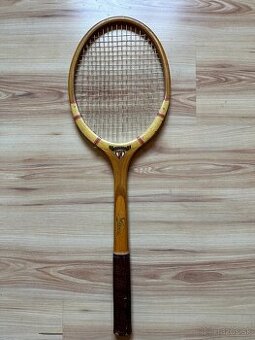 Retro tenisová raketa Majesty Slavie