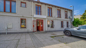 Trojpodlažná polyfunkčná budova v úplnom centre Šamorína na  - 1