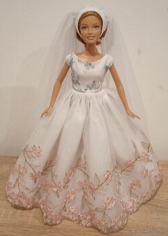 Barbie -svadobne šaty pre Barbie