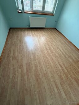 Laminátová podlaha