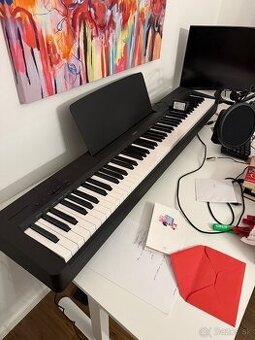 Predám klavír Yamaha P-143B