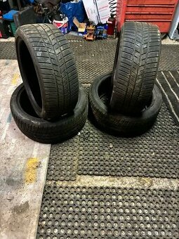 Barum polaris 5 235/40 r19 DOT 10/20