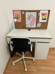 Písací stolík a stolička