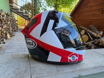 Arai Quantic Space red M