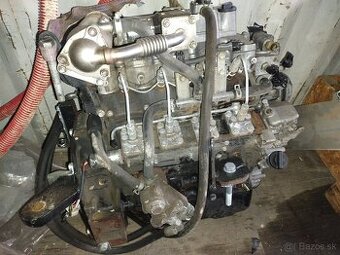 Motor isuzu jcb