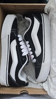 Vans Knu Skool