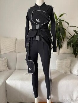 Nenosená ženská Techwear súprava Adidas | veľkosť xs
