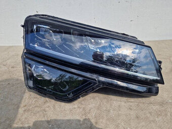 Škoda Karoq 2016- pravé predné full led svetlo