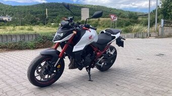 Honda CB 750 A Hornet