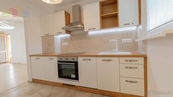 Výnimočný 4-izbový byt s balkónom, 85 m², Radničné nám., Dun