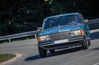 Mercedes Benz w123 200