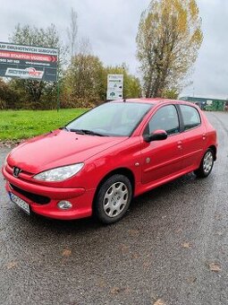 Peugeot 206+ 1,4 benzín 2008