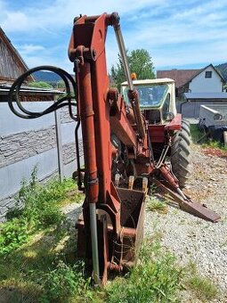 Traktorbáger - Bielorus