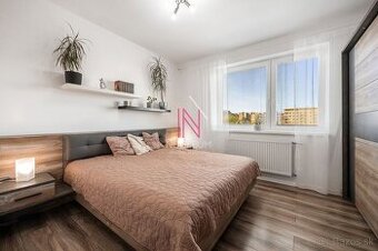 REZERVOVANÉ - 2-izbový byt v Devínskej Novej Vsi s uzavretým - 1