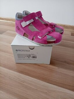 Ortopedické dievčenské sandále