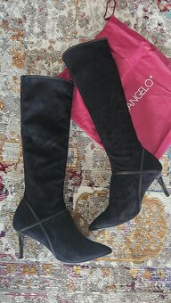 Elegantné dámske čižmy