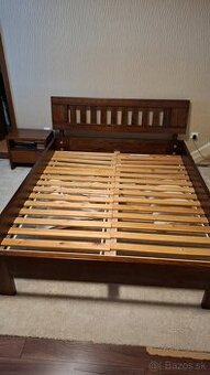 Nábytok z plného masívu