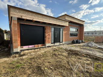 Moderná novostavba RD, pozemok 600m2, zastavaná plocha 179m2