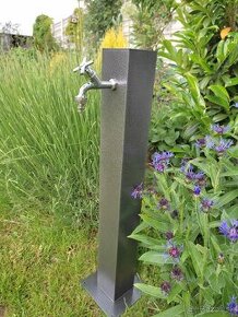 Hlinikový záhradný vodovodný stlpik – ŠTVOREC Antracit