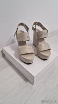Sandále Calvin Klein, v. 36