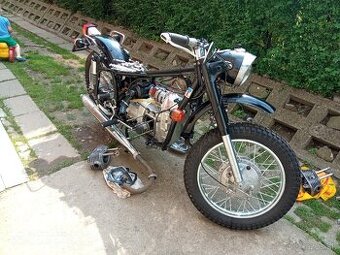 Dneper 650, originál sólo model.