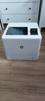 HP Color LaserJet Enterprise M552 - Farebná Laserová