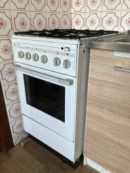 Plynovy sporak+elektricka truba