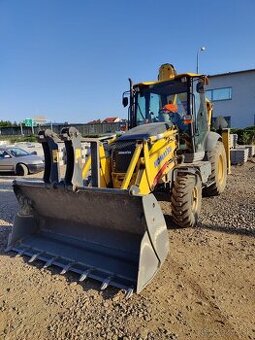 Komatsu WB93R-8