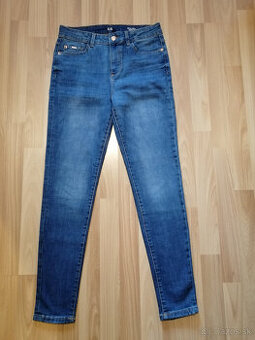 Džínsy skinny dámske