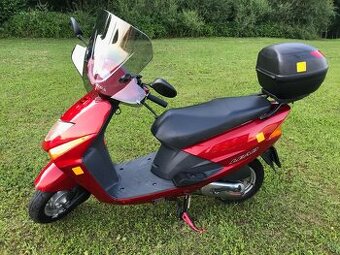 Honda Lead 100