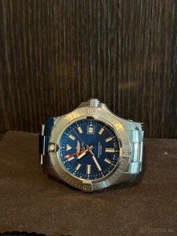 Breitling Avenger Automatic GMT 45
